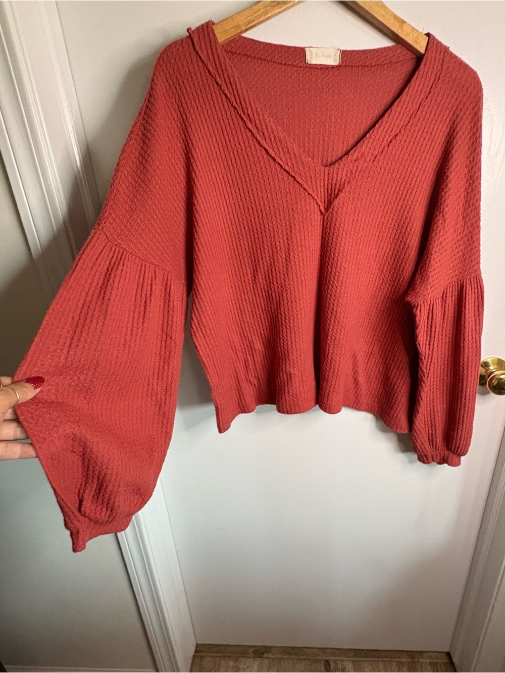 altar’d state Sz L Terracotta V-Neck Balloon Sleeve Waffle Knit Top Boho Comfy
